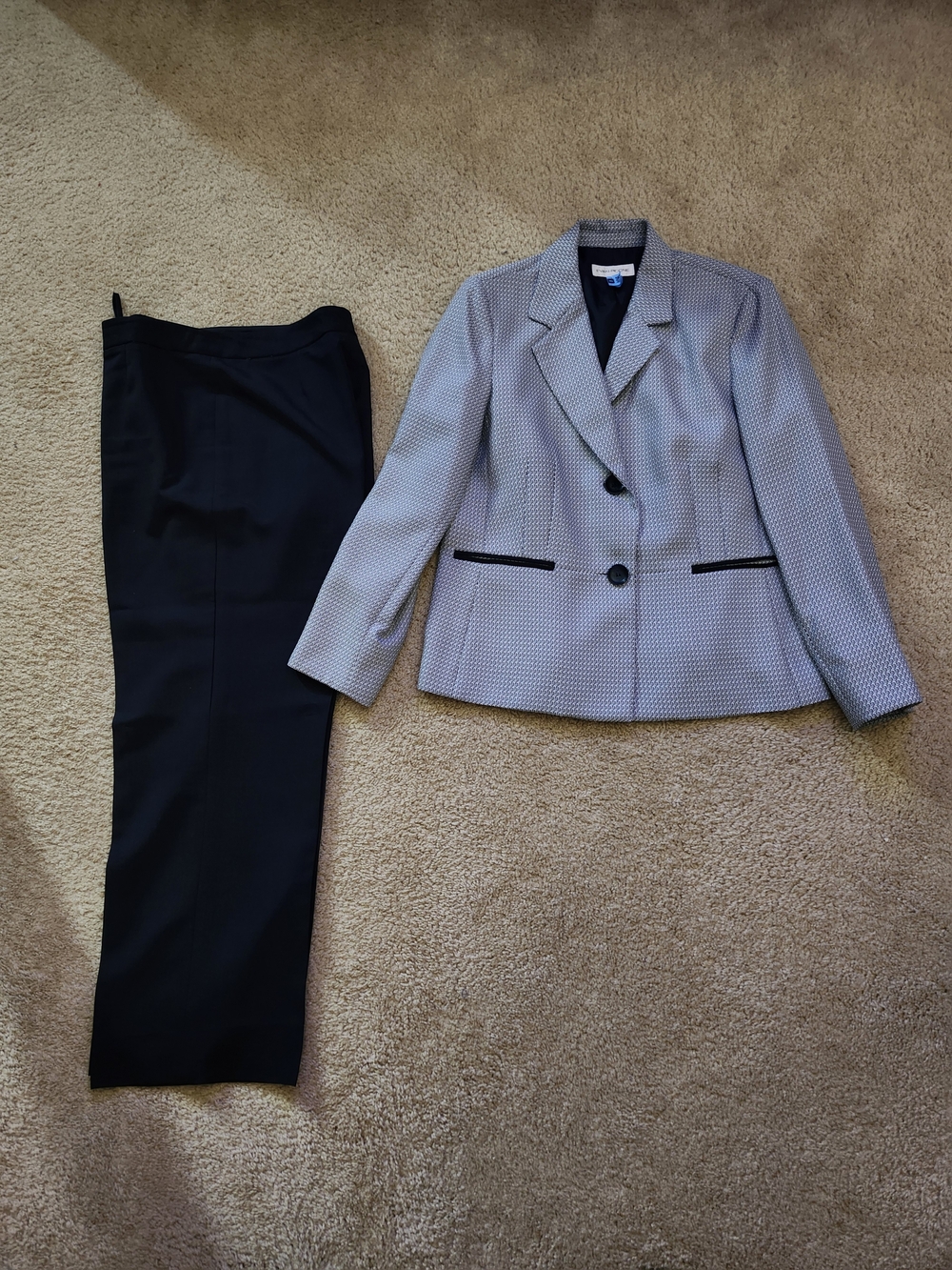 Evan Picone Women's 2 Piece Suit